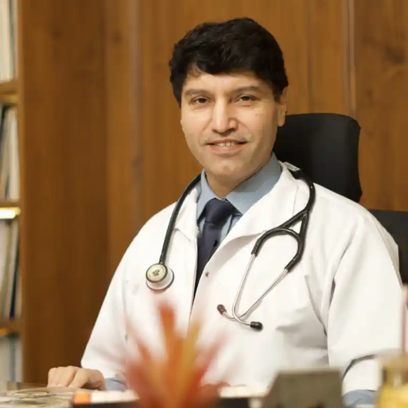 About us Doctor Sumit Chopra 